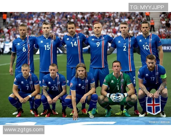 足球盛宴：全球球迷热血沸腾的赛场背后，探索比赛、球员与战术的无限魅力